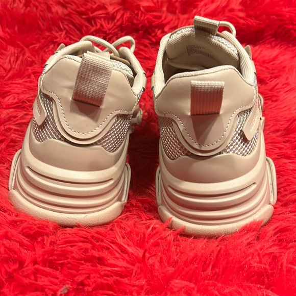 Steve Madden Womens Possession Shoes in Shade “Bone” (Beige) - Picture 5 of 11